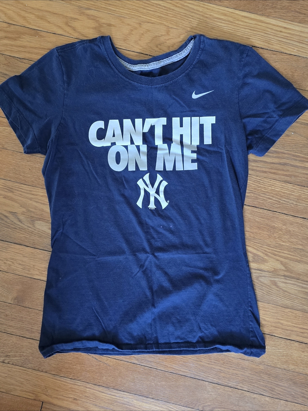 Nike 'Can't Hit On Me' New York Yankees Navy Tee, MED slim